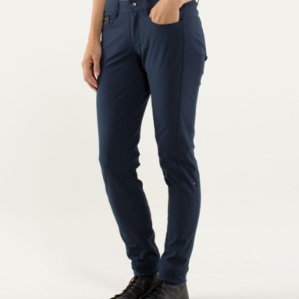 Lululemon Urbanite Pant Inkwell - Picture 5 of 10